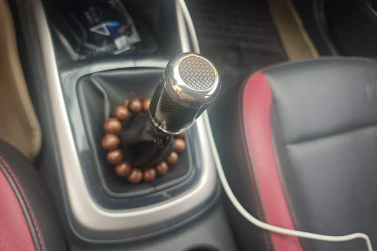 Used CHANGAN Eado 2015 1.6L Manual Junku Model China V Standard Gear Lever