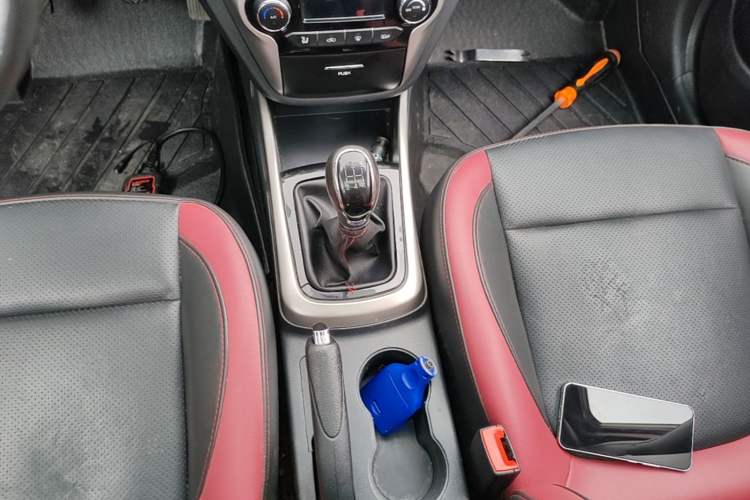Used CHANGAN Eado 2015 1.6L Manual Junku Model China IV Standard Gear Lever