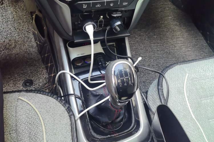 Used CHANGAN Eado 2015 1.6L Manual Shangkue Model China IV Gear Lever