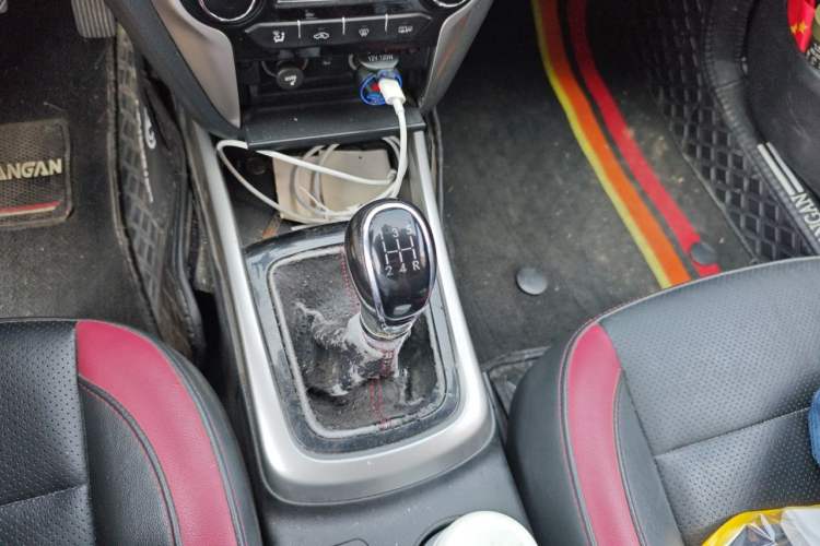 Used CHANGAN Eado 2015 1.6L Manual Junku Model China IV Standard Gear Lever
