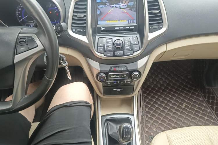 Used CHANGAN Eado 2015 1.6L Manual Luxury Model China V Standard Gear Lever