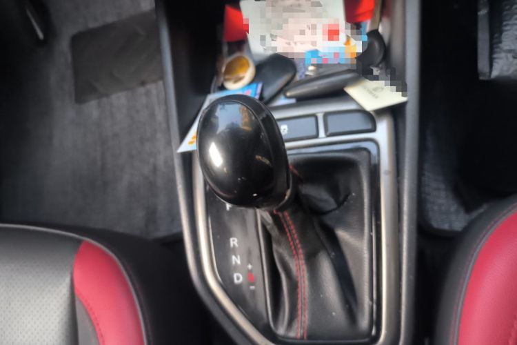Used CHANGAN Eado 2015 1.6L Automatic Junku Model China IV Standard Gear Lever