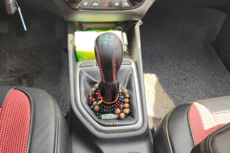 Used CHANGAN Eado 2015 1.6L Manual Junku Model China IV Standard Gear Lever