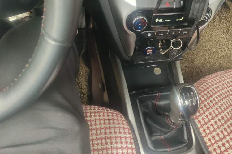 Used CHANGAN Eado 2015 1.6L Manual Junku Model China IV Standard Gear Lever