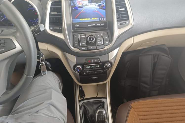 Used CHANGAN Eado 2015 1.6L Manual Luxury Model China V Standard Gear Lever