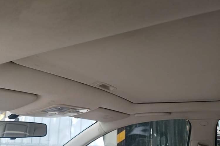 Used CHANGAN Eado 2015 1.6L Manual Elite Model China IV Standard Headliner