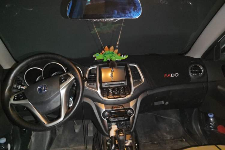 Used CHANGAN Eado 2015 1.6L Manual Junku Model China IV Standard Headliner