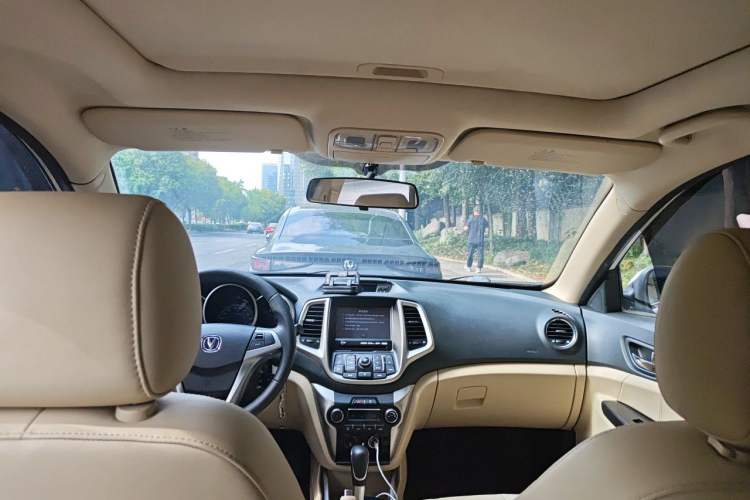 Used CHANGAN Eado 2015 1.6L Automatic Luxury Model Headliner