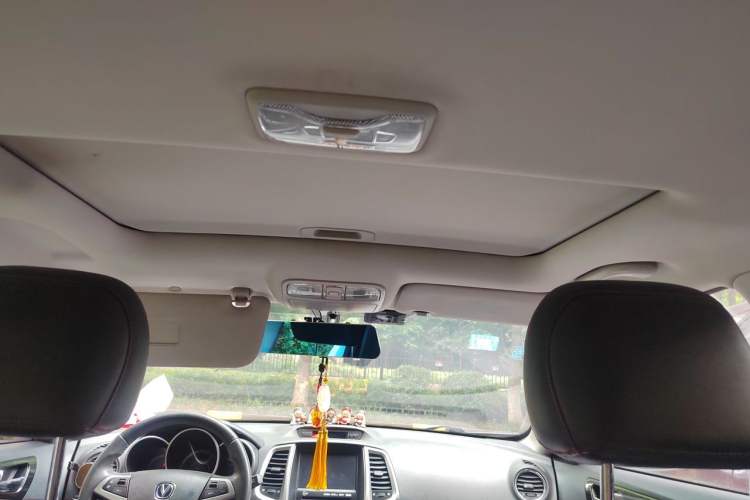 Used CHANGAN Eado 2015 1.6L Automatic Junku Model China IV Standard Headliner