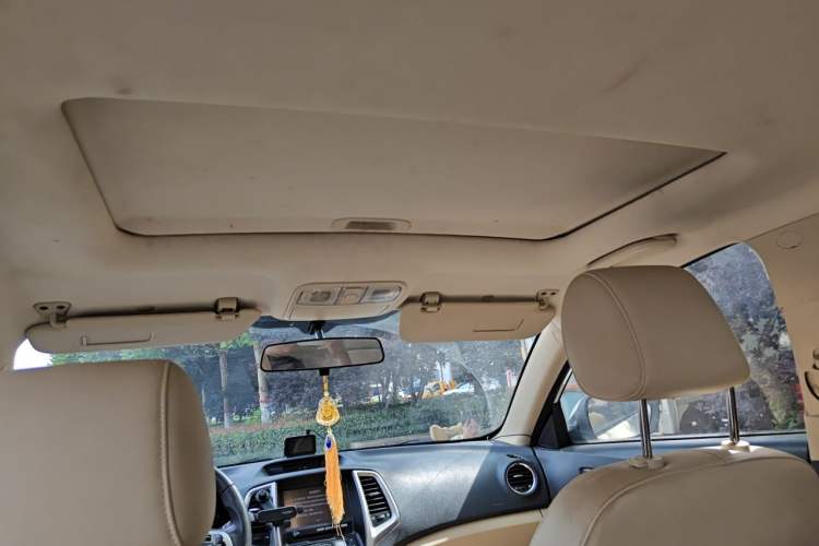 Used CHANGAN Eado 2015 1.6L Manual Luxury Model China IV Standard Headliner