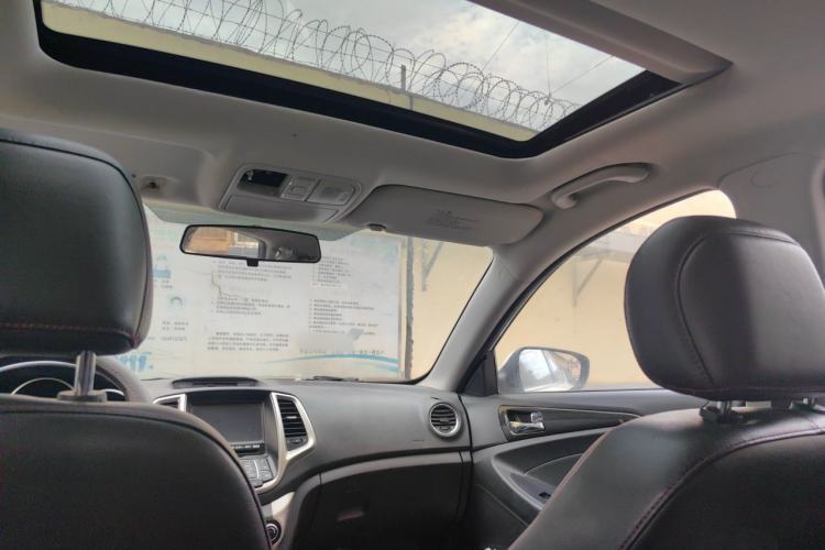 Used CHANGAN Eado 2015 1.6L Manual Junku Model China IV Standard Headliner