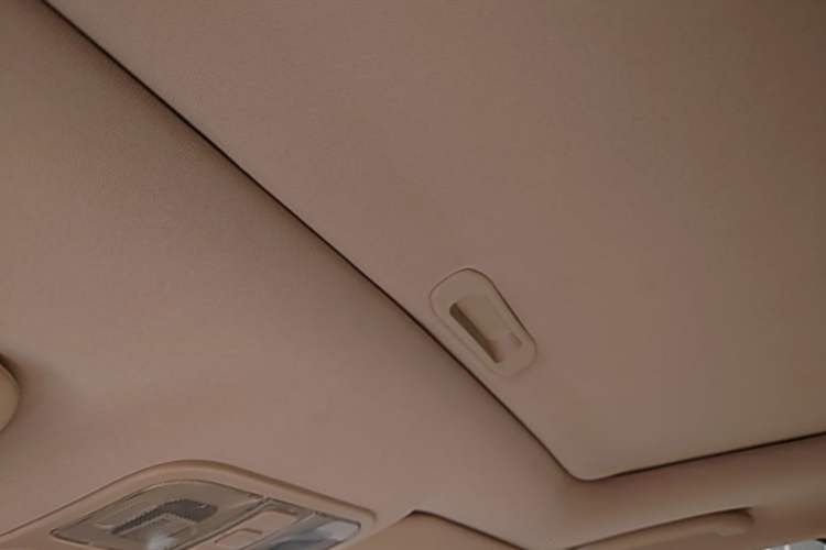 Used CHANGAN Eado 2015 1.6L Automatic Luxury Model Headliner