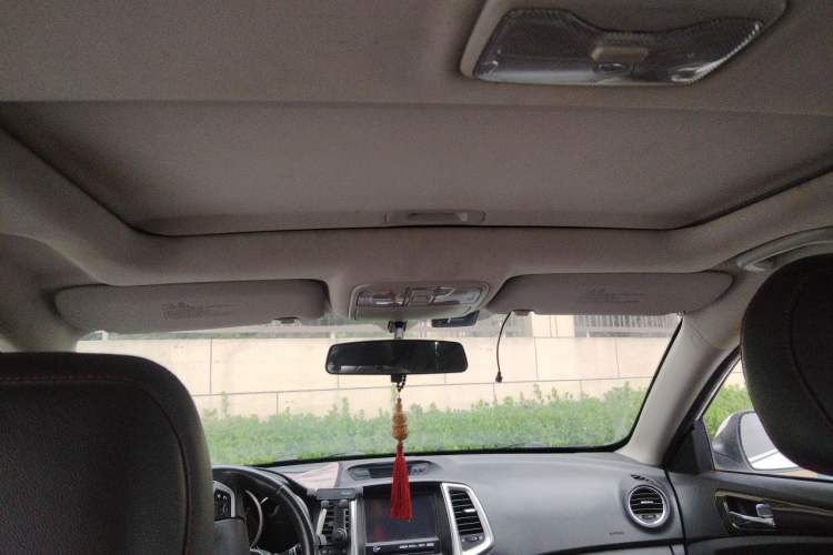 Used CHANGAN Eado 2015 1.6L Manual Junku Model China IV Standard Headliner