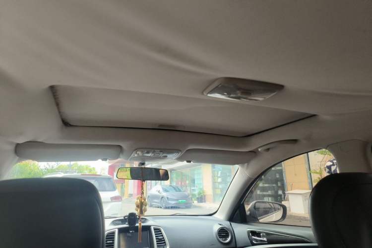 Used CHANGAN Eado 2015 1.6L Automatic ZhiKu Model China V Standard Headliner