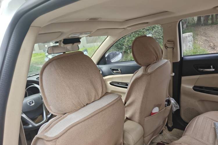 Used CHANGAN Eado 2015 1.6L Manual Luxury Model China IV Standard Headliner