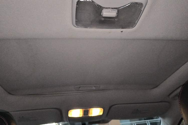 Used CHANGAN Eado 2015 1.6L Automatic ZhiKu Model China IV Standard Headliner