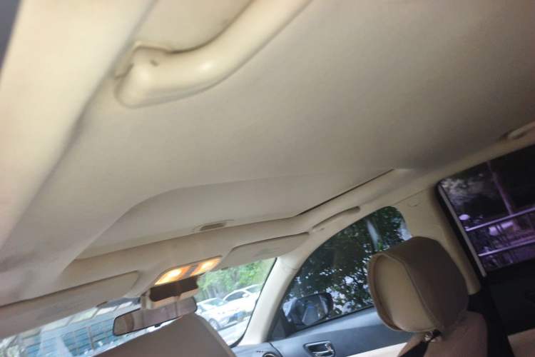 Used CHANGAN Eado 2015 1.6L Manual Luxury Model China IV Standard Headliner