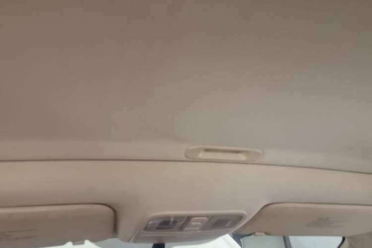 Used CHANGAN Eado 2015 1.6L Automatic Luxury Model Headliner