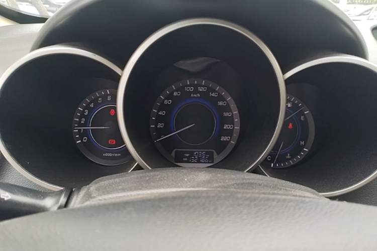 Used CHANGAN Eado 2015 1.6L Manual Elite Model China IV Standard Instrument Cluster