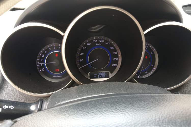 Used CHANGAN Eado 2015 1.6L Manual Luxury Model China IV Standard Instrument Cluster