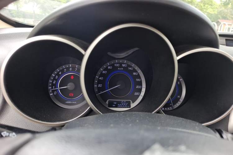 Used CHANGAN Eado 2015 1.6L Manual Flagship Model Instrument Cluster