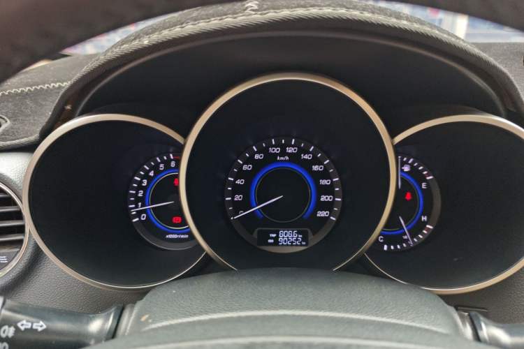 Used CHANGAN Eado 2015 1.6L Manual Luxury Model China IV Standard Instrument Cluster