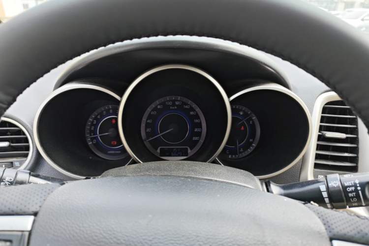 Used CHANGAN Eado 2015 1.6L Manual Luxury Model China V Standard Instrument Cluster
