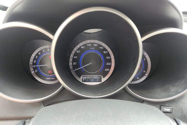 Used CHANGAN Eado 2015 1.6L Automatic ZhiKu Model China IV Standard Instrument Cluster