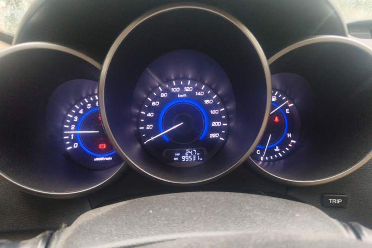 Used CHANGAN Eado 2015 1.6L Manual Luxury Model China V Standard Instrument Cluster