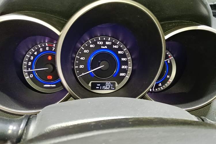 Used CHANGAN Eado 2015 1.6L Manual Luxury Model China V Standard Instrument Cluster