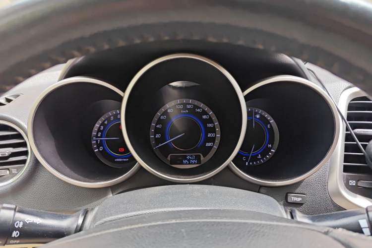 Used CHANGAN Eado 2015 1.6L Manual Luxury Model China IV Standard Instrument Cluster