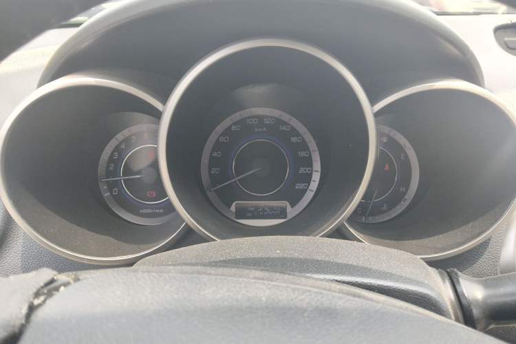 Used CHANGAN Eado 2015 1.6L Manual Luxury Model China IV Standard Instrument Cluster