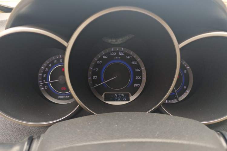 Used CHANGAN Eado 2015 1.6L Manual Luxury Model China V Standard Instrument Cluster