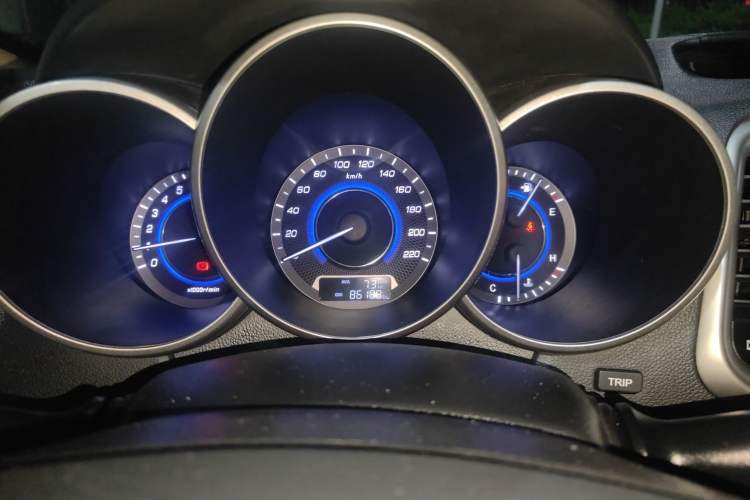 Used CHANGAN Eado 2015 1.6L Manual Luxury Model China IV Standard Instrument Cluster