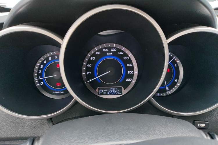 Used CHANGAN Eado 2015 1.6L Automatic Junku Model China IV Standard Instrument Cluster