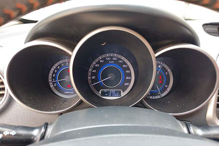 Used CHANGAN Eado 2015 1.6L Manual Junku Model China IV Standard Instrument Cluster