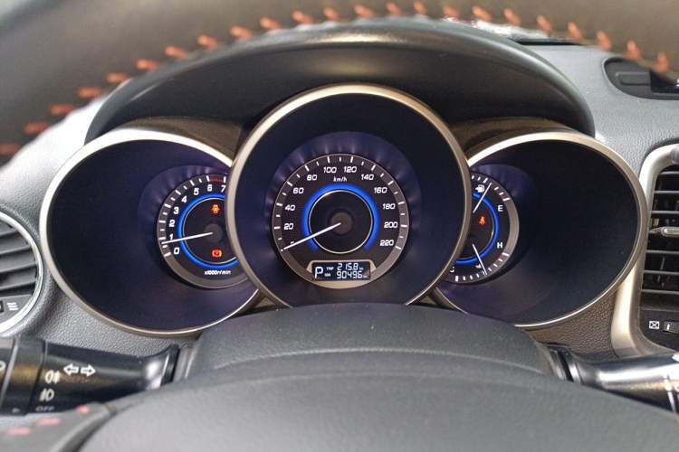 Used CHANGAN Eado 2015 1.6L Automatic Junku Model China V Standard Instrument Cluster