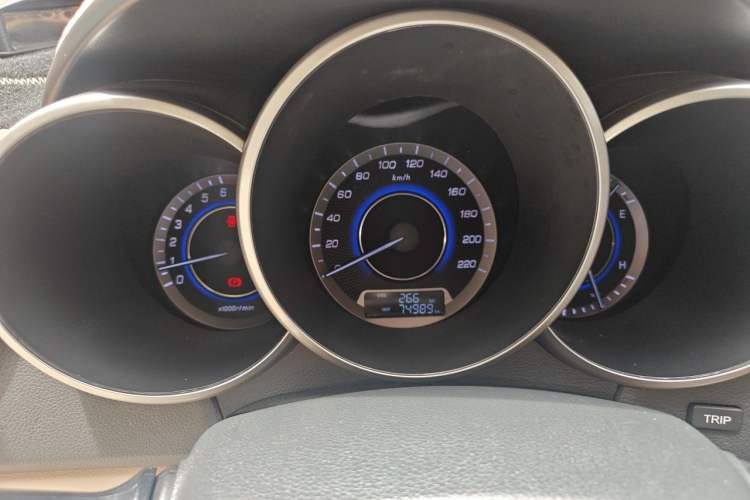 Used CHANGAN Eado 2015 1.6L Manual Luxury Model China V Standard Instrument Cluster