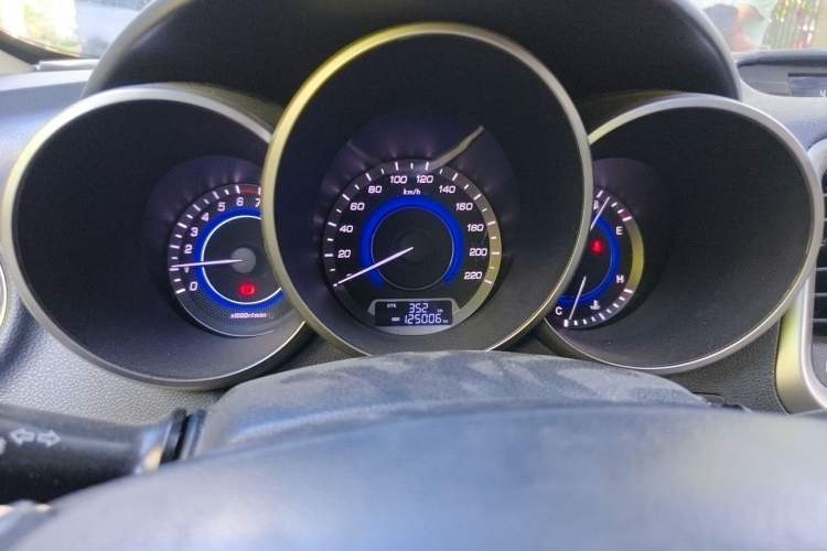 Used CHANGAN Eado 2015 1.6L Manual Luxury Model China V Standard Instrument Cluster