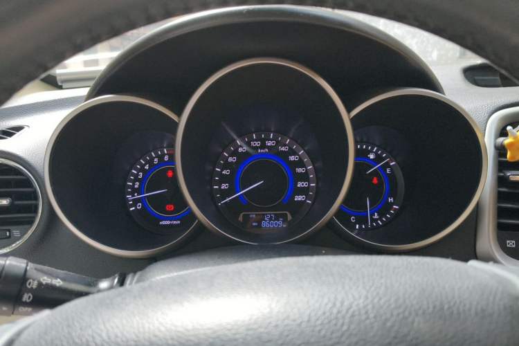 Used CHANGAN Eado 2015 1.6L Manual Luxury Model China V Standard Instrument Cluster