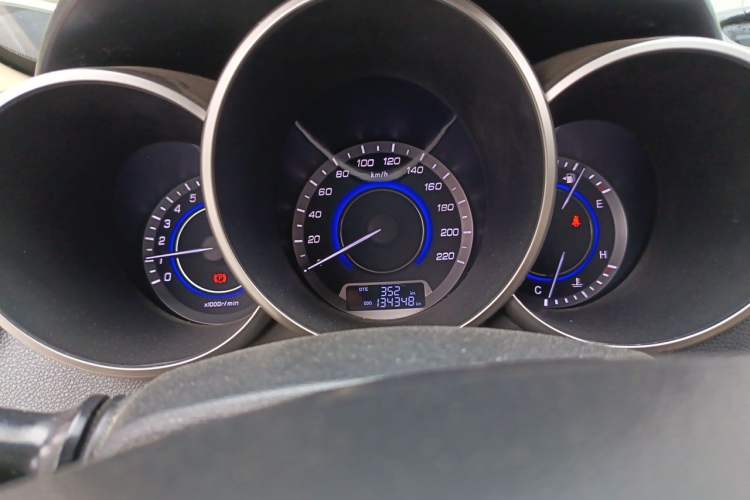 Used CHANGAN Eado 2015 1.6L Manual Luxury Model China V Standard Instrument Cluster