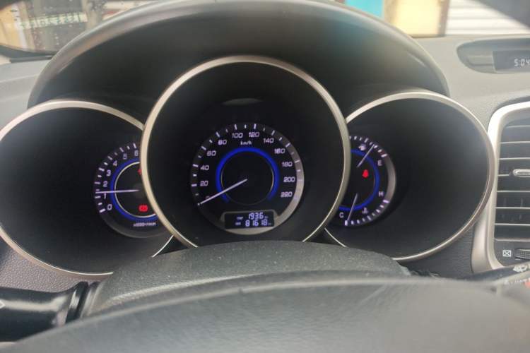 Used CHANGAN Eado 2015 1.6L Manual Junku Model China V Standard Instrument Cluster