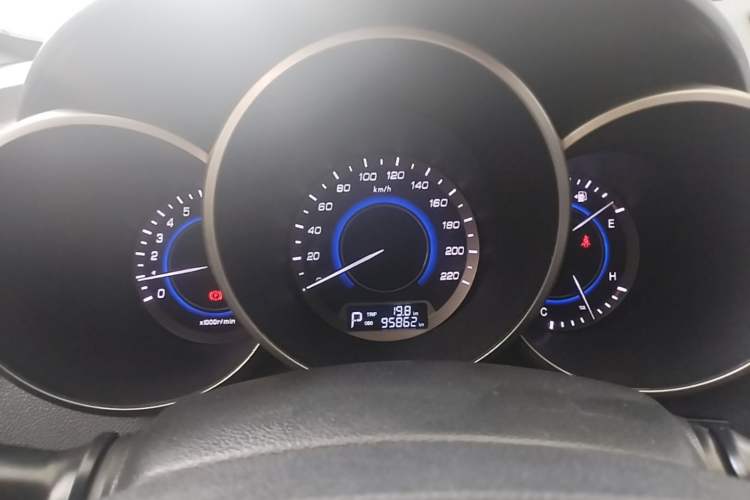 Used CHANGAN Eado 2015 1.6L Automatic Junku Model China V Standard Instrument Cluster