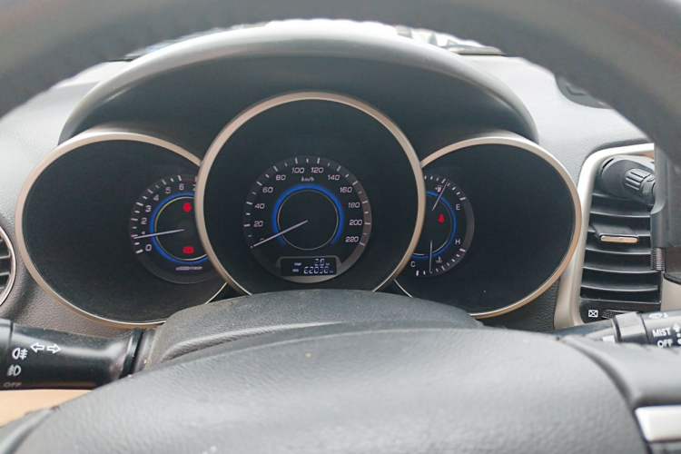 Used CHANGAN Eado 2015 1.6L Manual Luxury Model China IV Standard Instrument Cluster