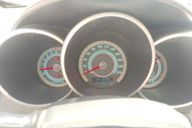 Used CHANGAN Eado 2015 1.6L Manual Elite Model China V Standard Instrument Cluster