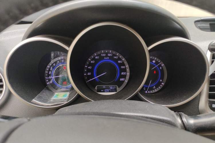 Used CHANGAN Eado 2015 1.6L Manual Luxury Model China V Standard Instrument Cluster