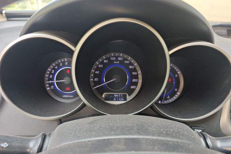 Used CHANGAN Eado 2015 1.6L Manual Luxury Model China V Standard Instrument Cluster