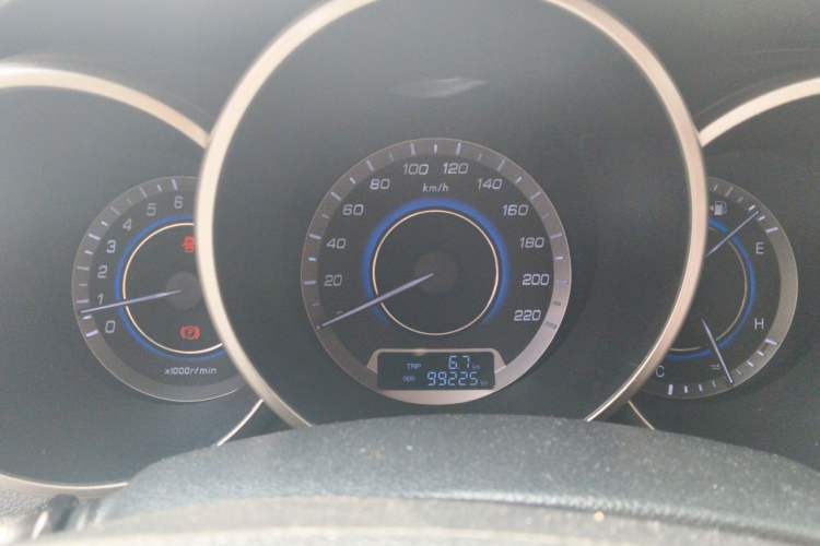 Used CHANGAN Eado 2015 1.6L Manual Luxury Model China V Standard Instrument Cluster