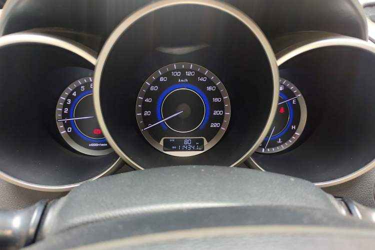 Used CHANGAN Eado 2015 1.6L Manual Luxury Model China IV Standard Instrument Cluster