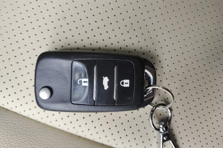 Used CHANGAN Eado 2015 1.6L Automatic Luxury Model Interior 1